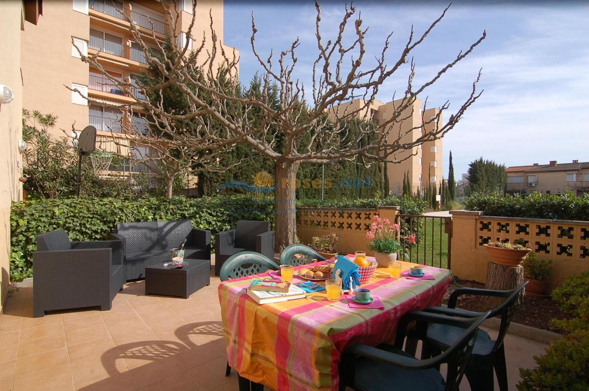 Rnet - Port Estrella 8 Villa Roses Exterior photo